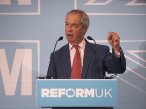 Supporting image for story: Farage plans to charge non-doms £250,000 fee which will be given to poor