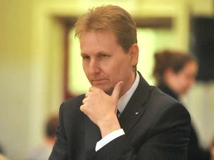 Supporting image for story: Police bosses to face new public panels