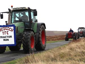Supporting image for story: Nine brilliant pictures from Rhosgoch YFC tractor run