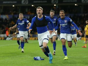 Supporting image for story: Gary O’Neil on the brink after Ipswich snatch last-gasp winner at Wolves