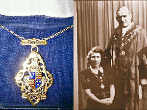Supporting image for story: Granddaughter's plea for return of treasured replica Walsall mayoral chain