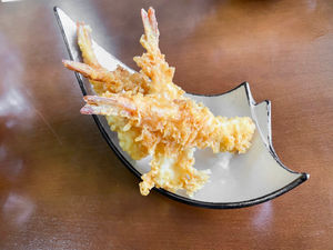 Tempura prawns