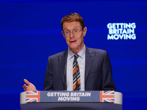 Supporting image for story: Top rate tax cut was 'against any notion of fairness', says Mayor Street