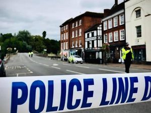 Supporting image for story: Road and bridge closed off after suspected explosive discovered in Bewdley