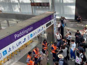 Supporting image for story: Cable fault causes London Underground disruption and fire