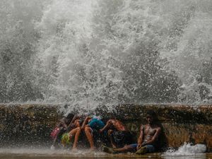 Supporting image for story: Hurricane Milton makes landfall in Florida as a Category 3 storm