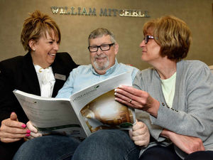 Supporting image for story: Husband with months to live to enjoy one last holiday with his wife