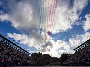 Supporting image for story: Red Arrows wow Edinburgh Tattoo crowds with colourful flypast