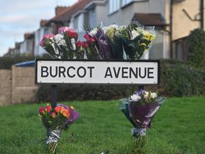 Supporting image for story: Wolverhampton Christmas Day murder: Woman released on bail as investigation into fatal stabbing continues