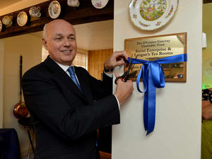 Supporting image for story: IN VIDEO and PICTURES: Iain Duncan Smith in Cannock visit: Recovery centres can help save lives