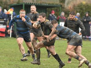 Supporting image for story: All Blacks look to deny DK in a potential title decider