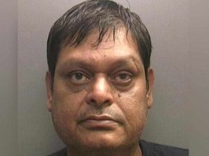 Supporting image for story: Wolverhampton father-of-three jailed for stabbing wife to death