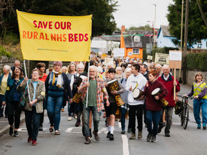 Supporting image for story: Hundreds march through Bishop's Castle to show town's strength of feeling over hospital beds closure