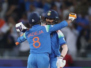 Supporting image for story: India reach Champions Trophy final with win over Australia