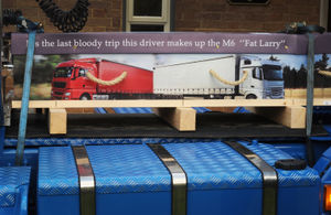 Larry's coffin featured a personal message