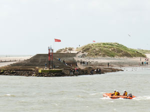 Supporting image for story: Barmouth lifeguard arrangements to be reviewed after Telford father's death