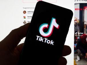 Supporting image for story: EU probing TikTok over suspected meddling in Romania’s presidential election