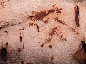 Supporting image for story: Cave art dating back 24,000 years discovered in Spain