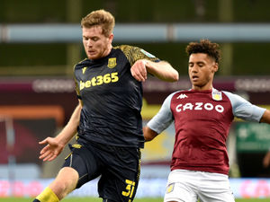 Supporting image for story: Wolves in talks to sign Burnley defender Nathan Collins