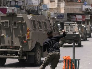 Supporting image for story: UK ‘condemns’ 22 new settlements in occupied West Bank