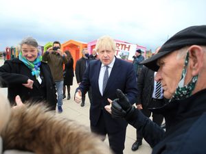 Supporting image for story: PM: Cautious approach to foreign travel needed to avoid influx of disease