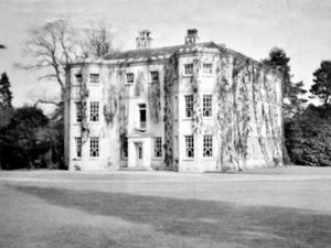 Supporting image for story: How a Shropshire hall hid from the enemy bombers