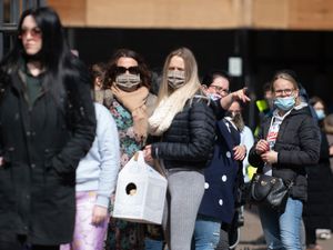 Supporting image for story: Scientists urged to speed up Indian variant analysis amid travel ban calls