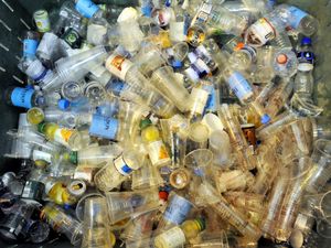 Supporting image for story: Scientists make Parkinson’s drug from used plastic bottles