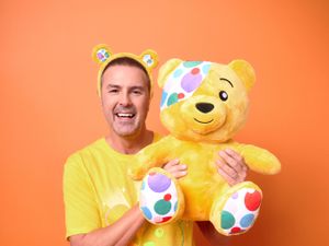 Supporting image for story: Paddy McGuinness: Chris Hoy pushed me to my absolute limits for cycle challenge