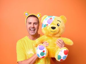 Supporting image for story: Paddy McGuinness: Chris Hoy pushed me to my absolute limits for cycle challenge