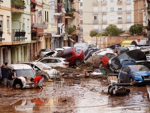 Supporting image for story: Death toll of devastating flash floods in eastern Spain approaches 100