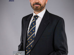 Supporting image for story: Chapman and Downes bag awards for Shropshire Seniors