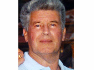 Supporting image for story: Police handcuffed man with Alzheimer's at care home