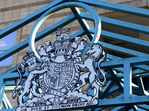 Supporting image for story: Midland parcel delivery workers caught red-handed with stolen goods worth £2,000