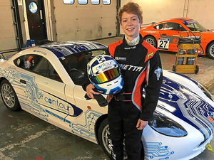 Supporting image for story: Wednesday race team love the Fosters