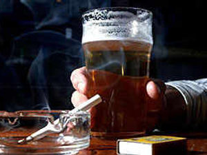 Supporting image for story: City's smokers flouting ban