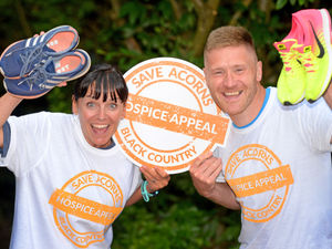 Supporting image for story: Wolverhampton golf pro finishes 31 marathons in 31 days challenge for Acorns Hospice