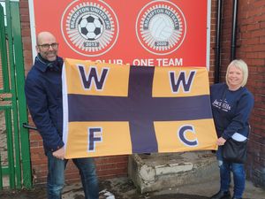 Supporting image for story: Legendary scout who discovered Wolves legends Swinbourne and Flowers to be honoured with blue plaque