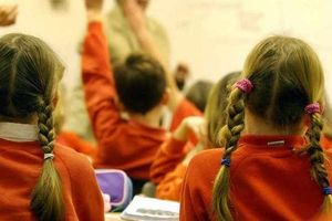 Supporting image for story: Poll: Should primary school children be made to sit exams?