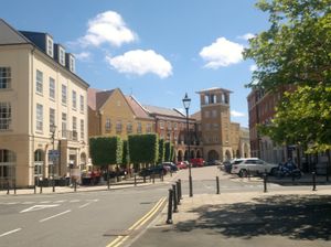 Dickens Heath (Photo credit: John Evans, CC BY-SA 2.0 via Wikimedia Commons)