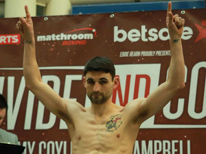 Supporting image for story: Fight pair get the needle but are feeling sharp