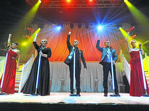 Supporting image for story: Steps wow fans at Wolverhampton Civic Hall gig