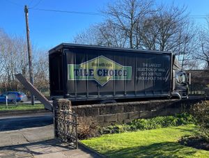 Supporting image for story: Kind-hearted lorry driver delivers customer's tiles for free after his Wolverhampton firm collapses