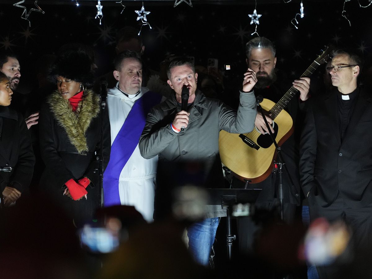 Far-right activist Robinson holds concert to ‘put Christ back into Christmas’