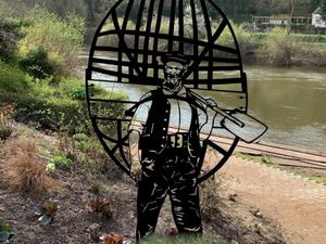 Supporting image for story: Coracle men of Ironbridge to be remembered with new statue