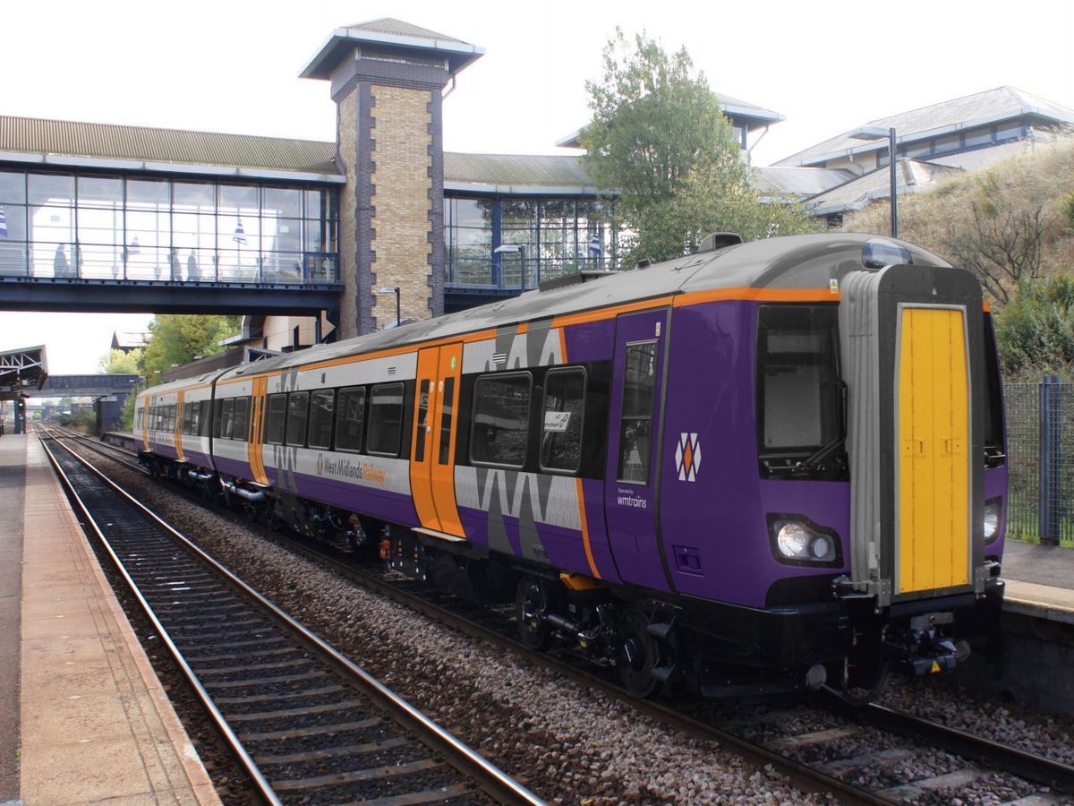 Boost for train travellers as Midlands Rail Hub scheme promising 20 million more seats wins Government funding