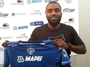 Supporting image for story: Ex-Wolves striker Sylvan Ebanks-Blake signs for Halesowen Town