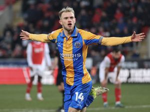 Supporting image for story: Shrewsbury Town midfielder Taylor Perry opens up on his tricky 12 months
