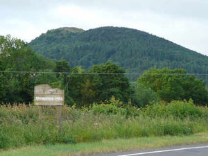 Supporting image for story: New hope in bid to buy Pontesford Hill