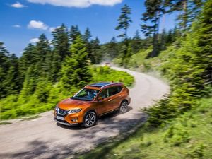 Supporting image for story: Updated Nissan X-Trail is a competent and practical family SUV